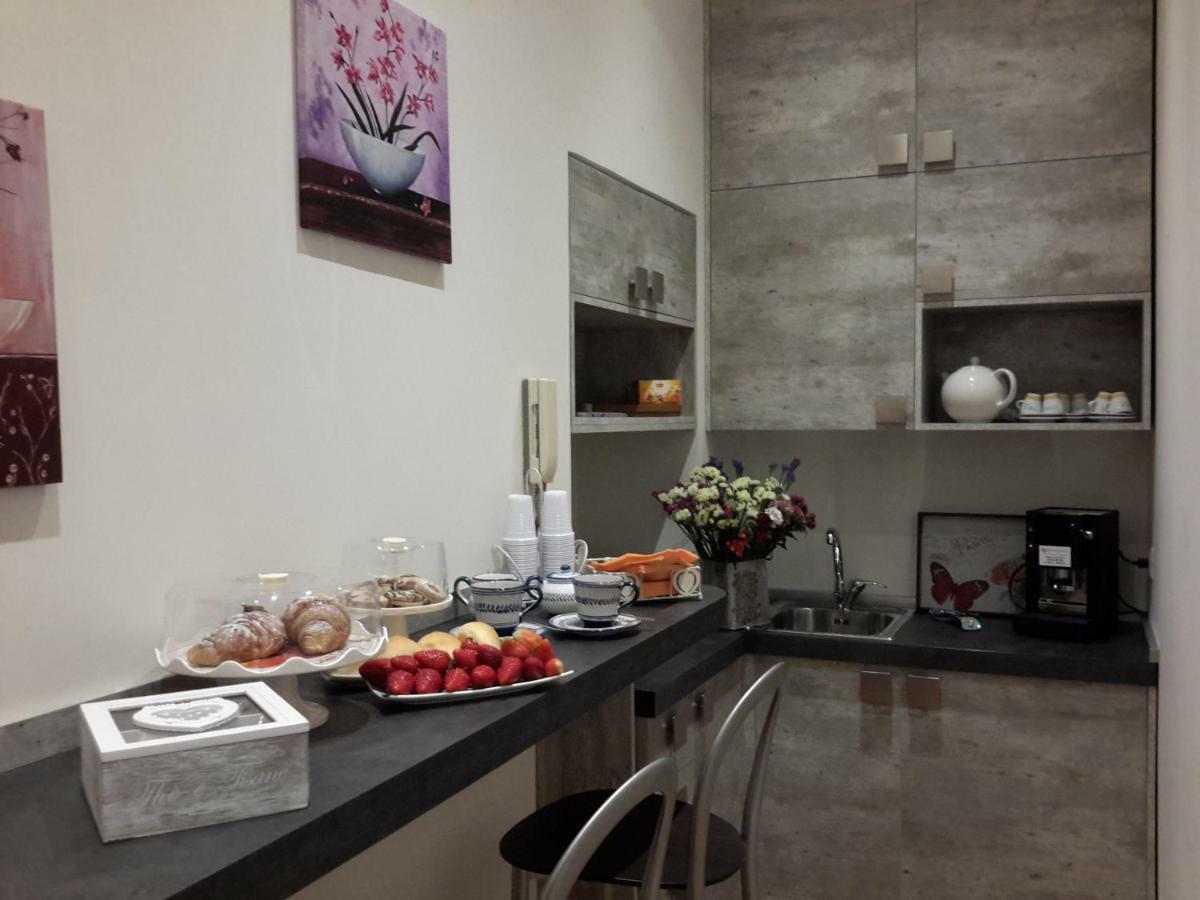 Le Stanze Di Penelope Bed and Breakfast Σαλέρνο Εξωτερικό φωτογραφία