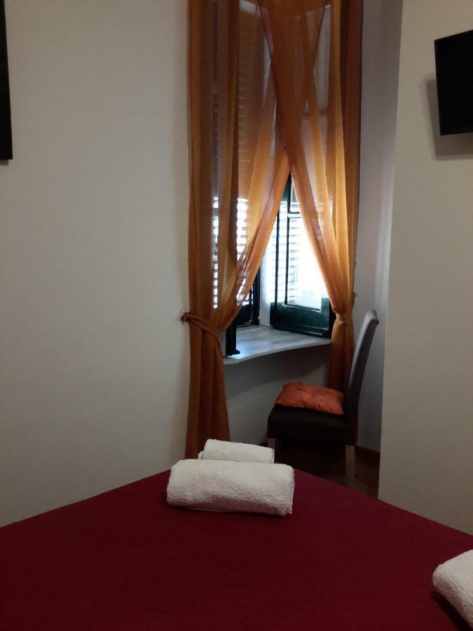 Le Stanze Di Penelope Bed and Breakfast Σαλέρνο Εξωτερικό φωτογραφία